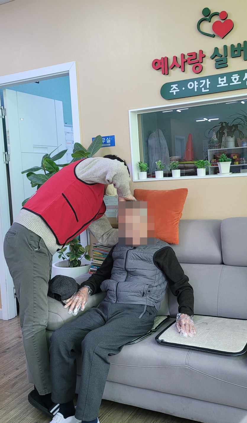 8de19b97a0b9d05a6d792e4c4ad41192_1743928550_06.jpg